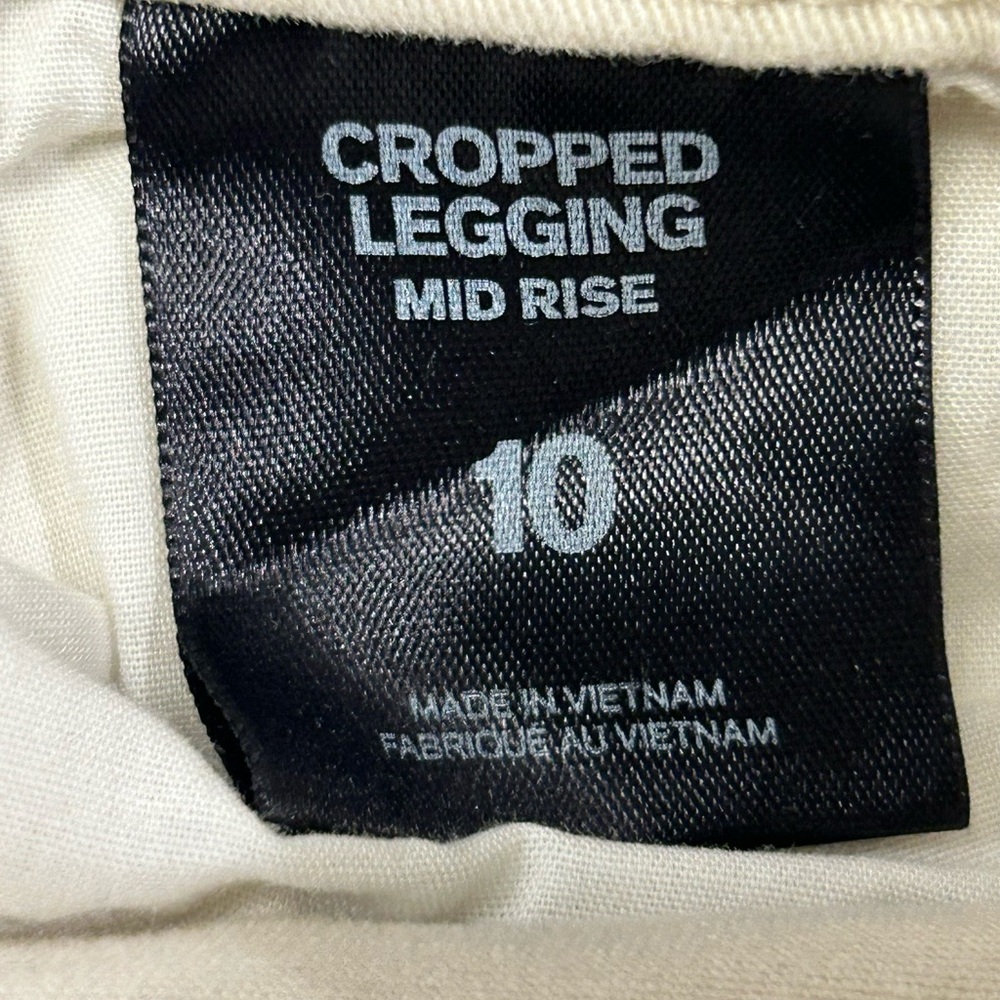 Express Women’s Mid Rise Cropped Legging Jeans Size 10 Off White Frizz Cuff - Picture 6 of 8